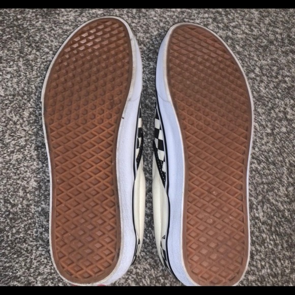 Checkered vans - Picture 4 of 4